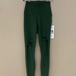ALO High-Waist Ripped Warrior Legging